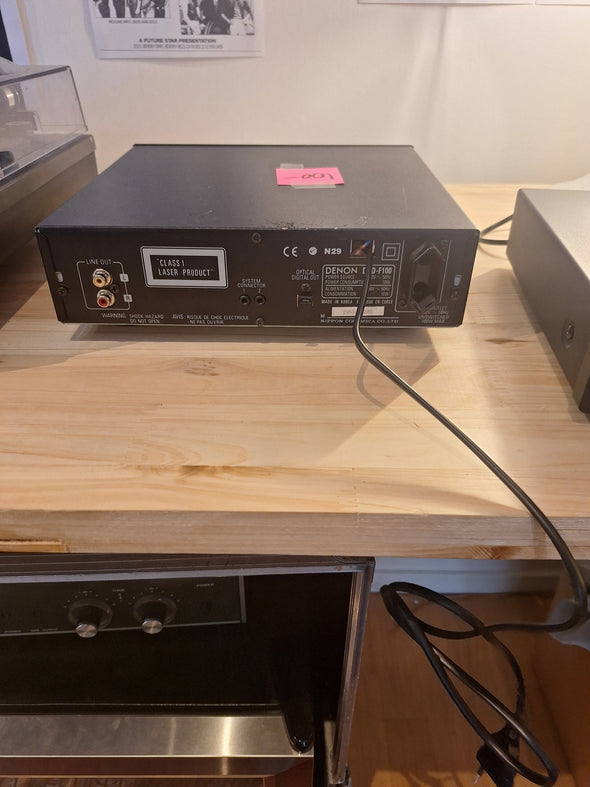 Denon DCF F-100 CD player