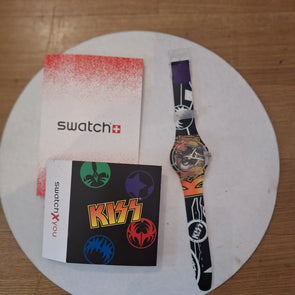 Kiss x You Swatch